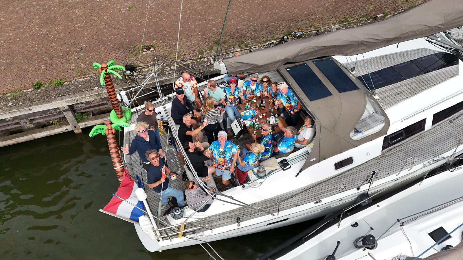 Aan de kade in Enkhuizen